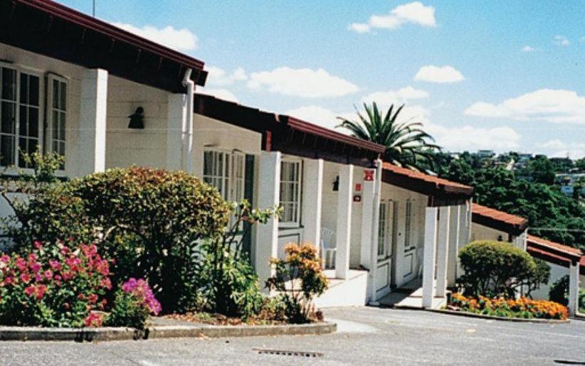 Browns Bay Olive Tree Motel & Apartment Okura Bush Екстериор снимка