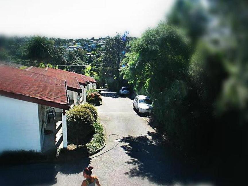Browns Bay Olive Tree Motel & Apartment Okura Bush Екстериор снимка